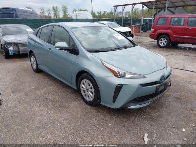  Salvage Toyota Prius