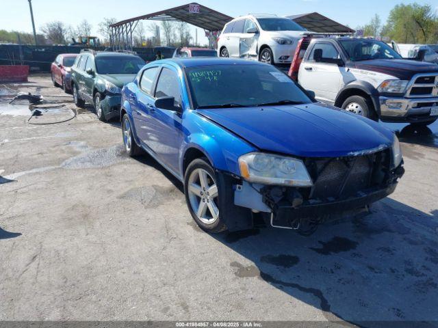  Salvage Dodge Avenger