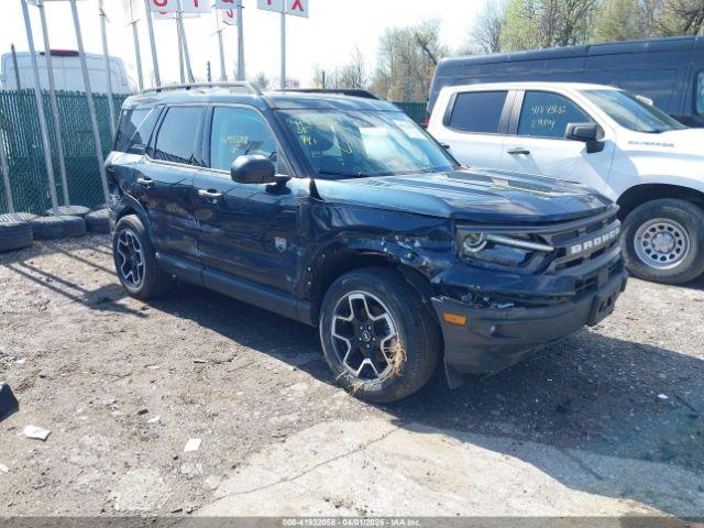  Salvage Ford Bronco