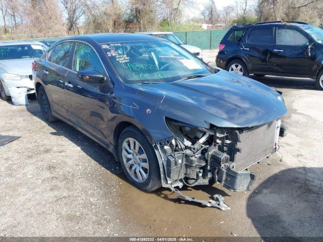  Salvage Nissan Altima