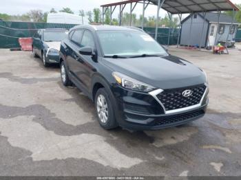  Salvage Hyundai TUCSON