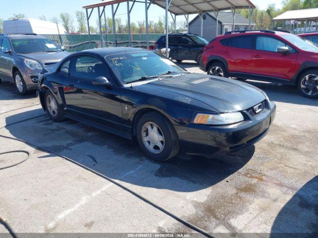  Salvage Ford Mustang