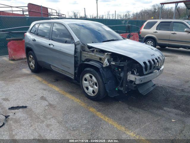  Salvage Jeep Cherokee