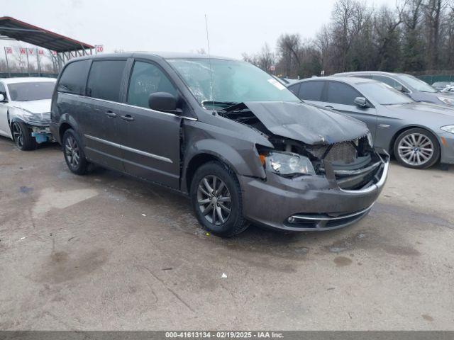  Salvage Chrysler Town & Country