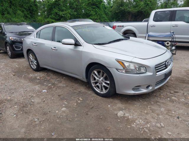  Salvage Nissan Maxima