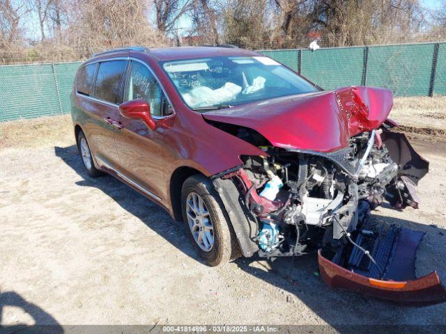  Salvage Chrysler Pacifica