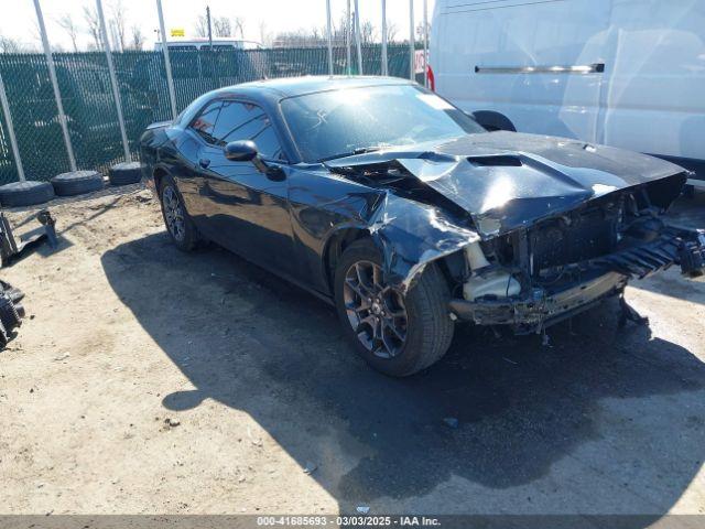  Salvage Dodge Challenger