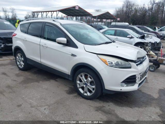  Salvage Ford Escape