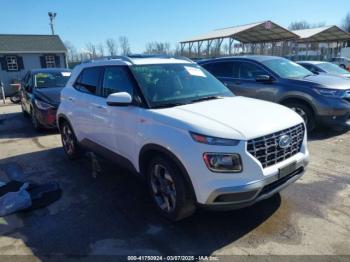  Salvage Hyundai VENUE