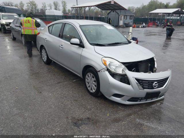  Salvage Nissan Versa