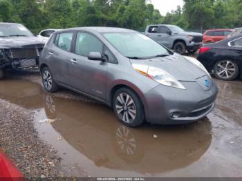  Salvage Nissan LEAF