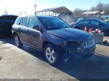  Salvage Jeep Compass