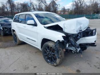  Salvage Jeep Grand Cherokee