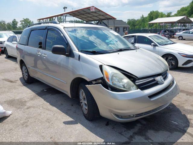  Salvage Toyota Sienna