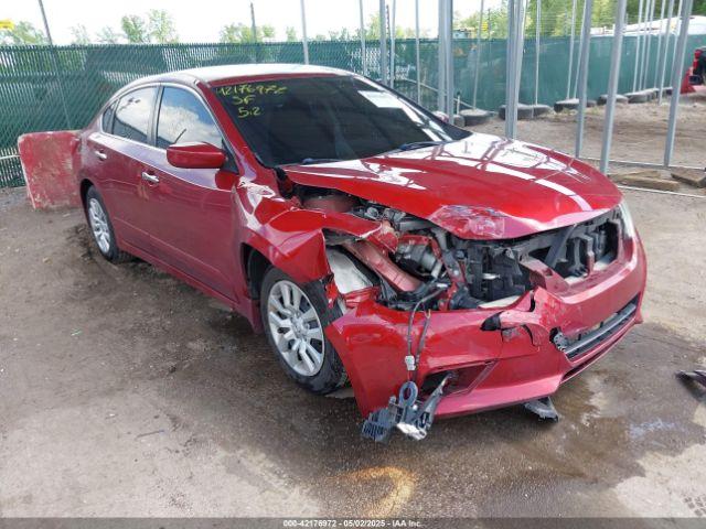  Salvage Nissan Altima
