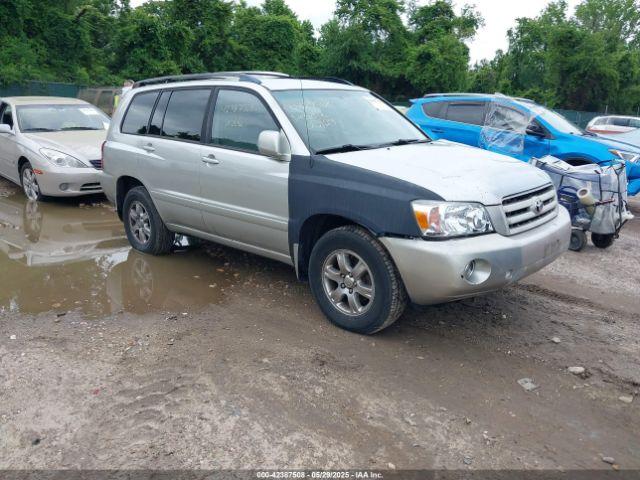  Salvage Toyota Highlander