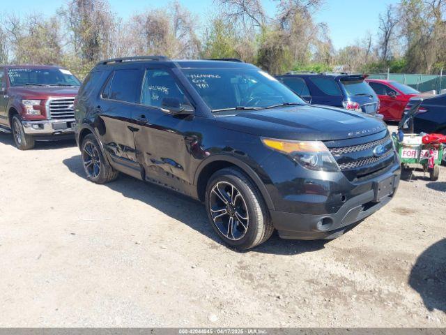  Salvage Ford Explorer