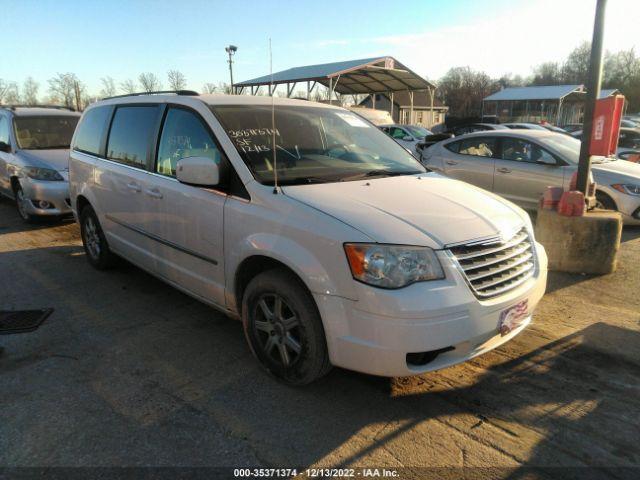  Salvage Chrysler Town & Country