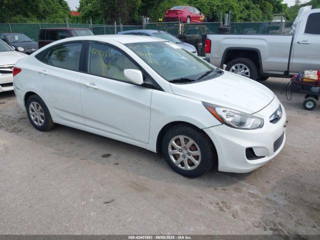  Salvage Hyundai ACCENT