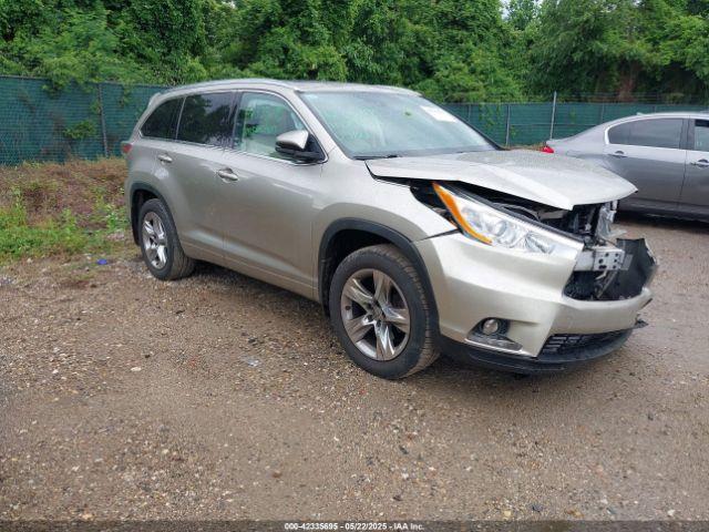  Salvage Toyota Highlander