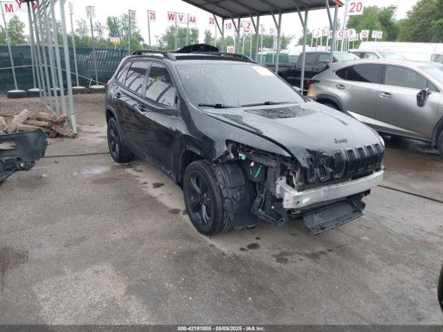  Salvage Jeep Cherokee