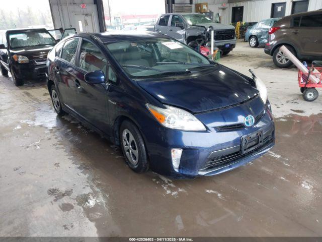  Salvage Toyota Prius