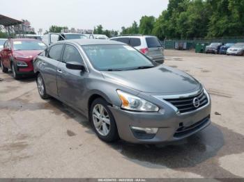  Salvage Nissan Altima