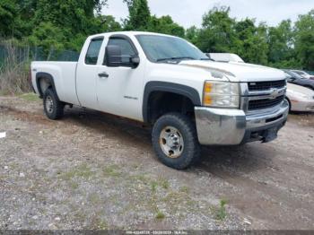  Salvage Chevrolet Silverado 2500