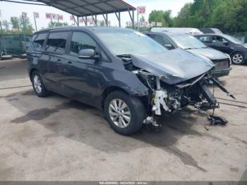  Salvage Kia Sedona