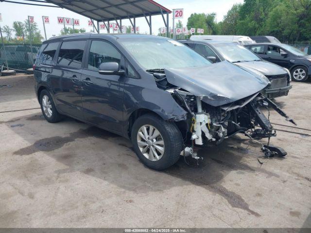  Salvage Kia Sedona