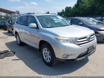  Salvage Toyota Highlander