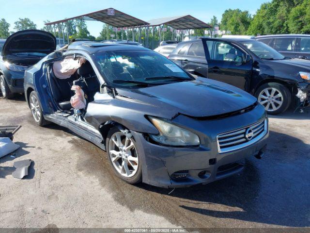  Salvage Nissan Maxima