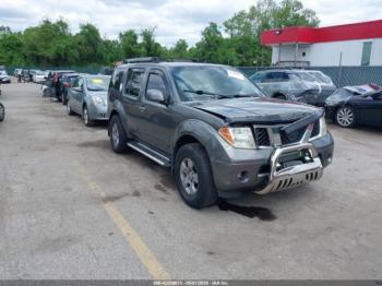  Salvage Nissan Pathfinder