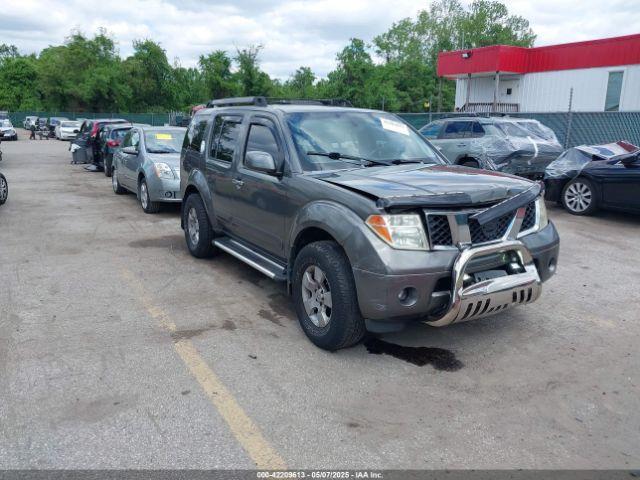  Salvage Nissan Pathfinder