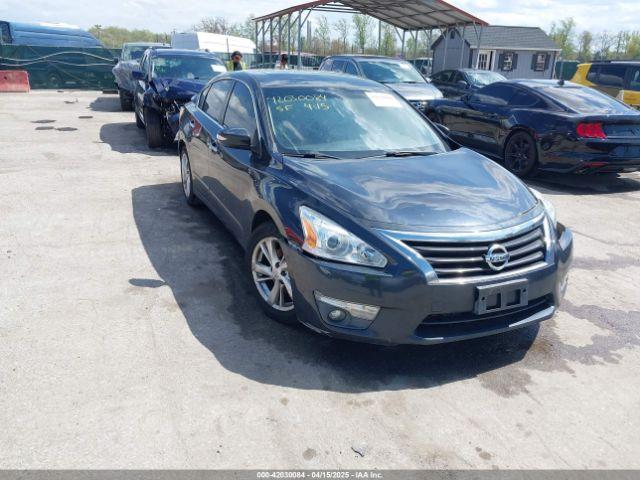  Salvage Nissan Altima