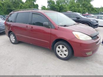  Salvage Toyota Sienna