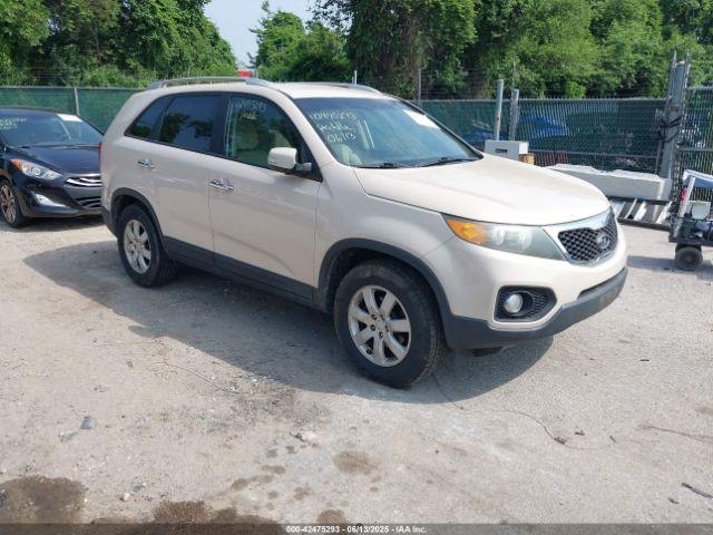  Salvage Kia Sorento