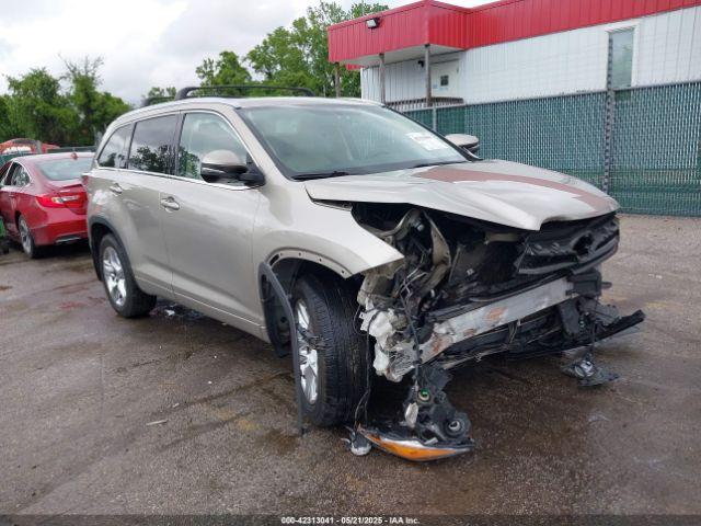  Salvage Toyota Highlander