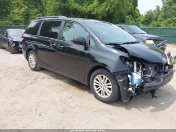  Salvage Toyota Sienna