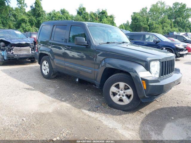  Salvage Jeep Liberty