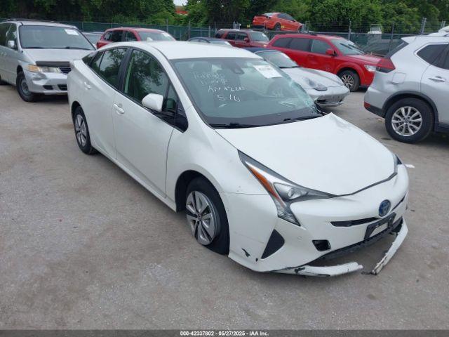  Salvage Toyota Prius