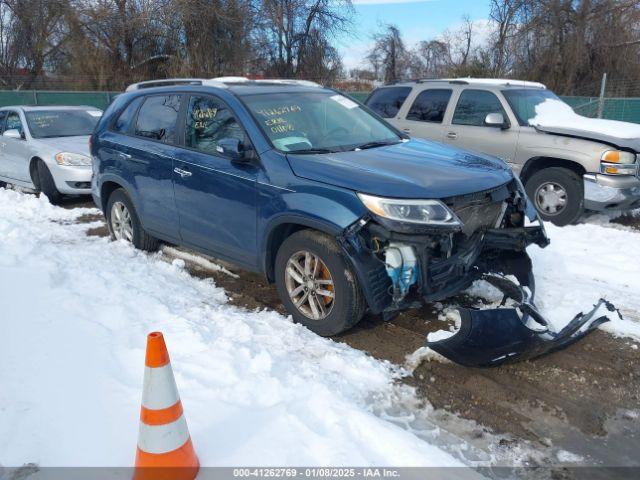  Salvage Kia Sorento