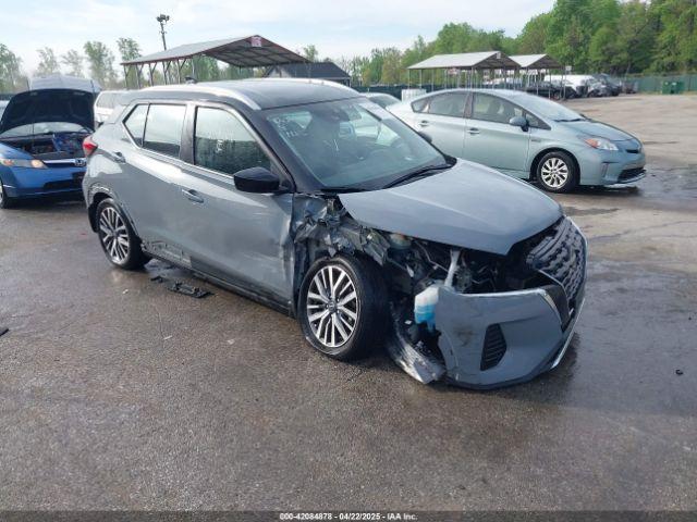  Salvage Nissan Kicks