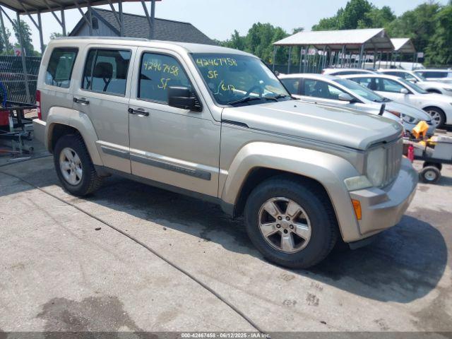  Salvage Jeep Liberty