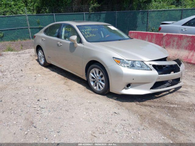  Salvage Lexus Es