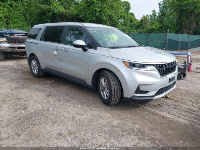  Salvage Kia Carnival