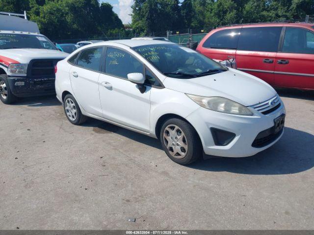  Salvage Ford Fiesta