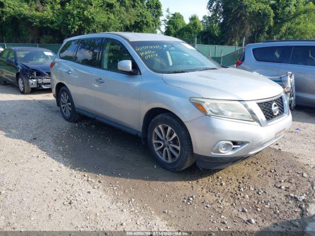  Salvage Nissan Pathfinder