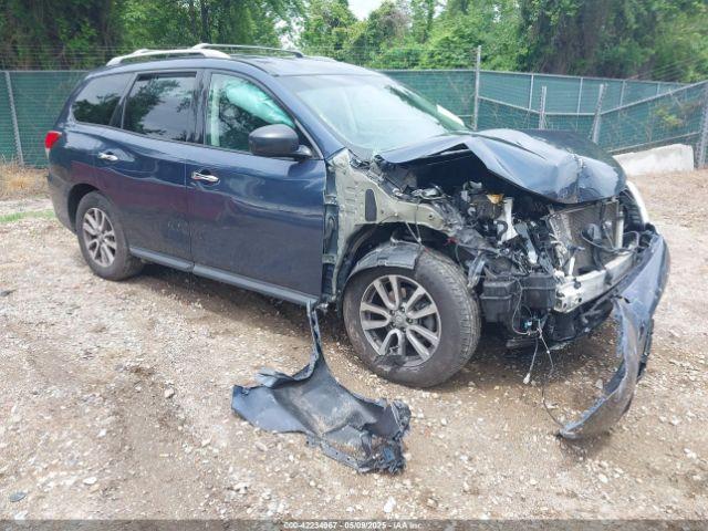  Salvage Nissan Pathfinder