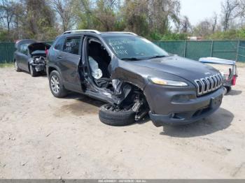  Salvage Jeep Cherokee